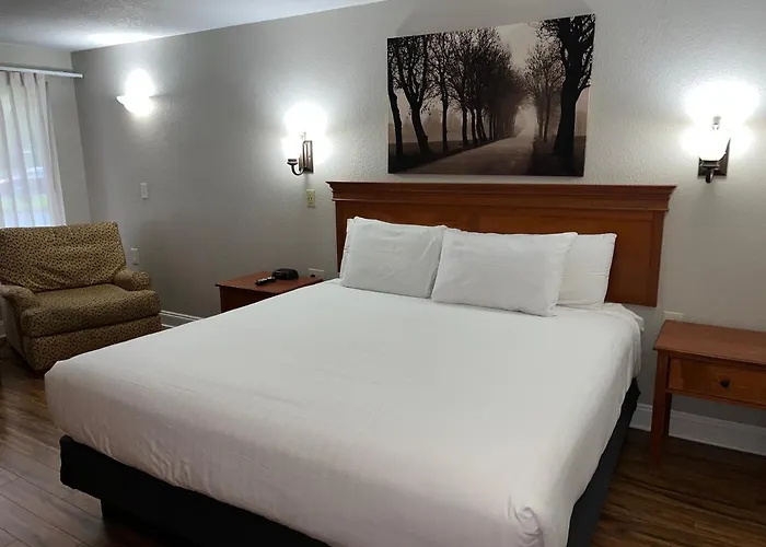 Stratford Inn