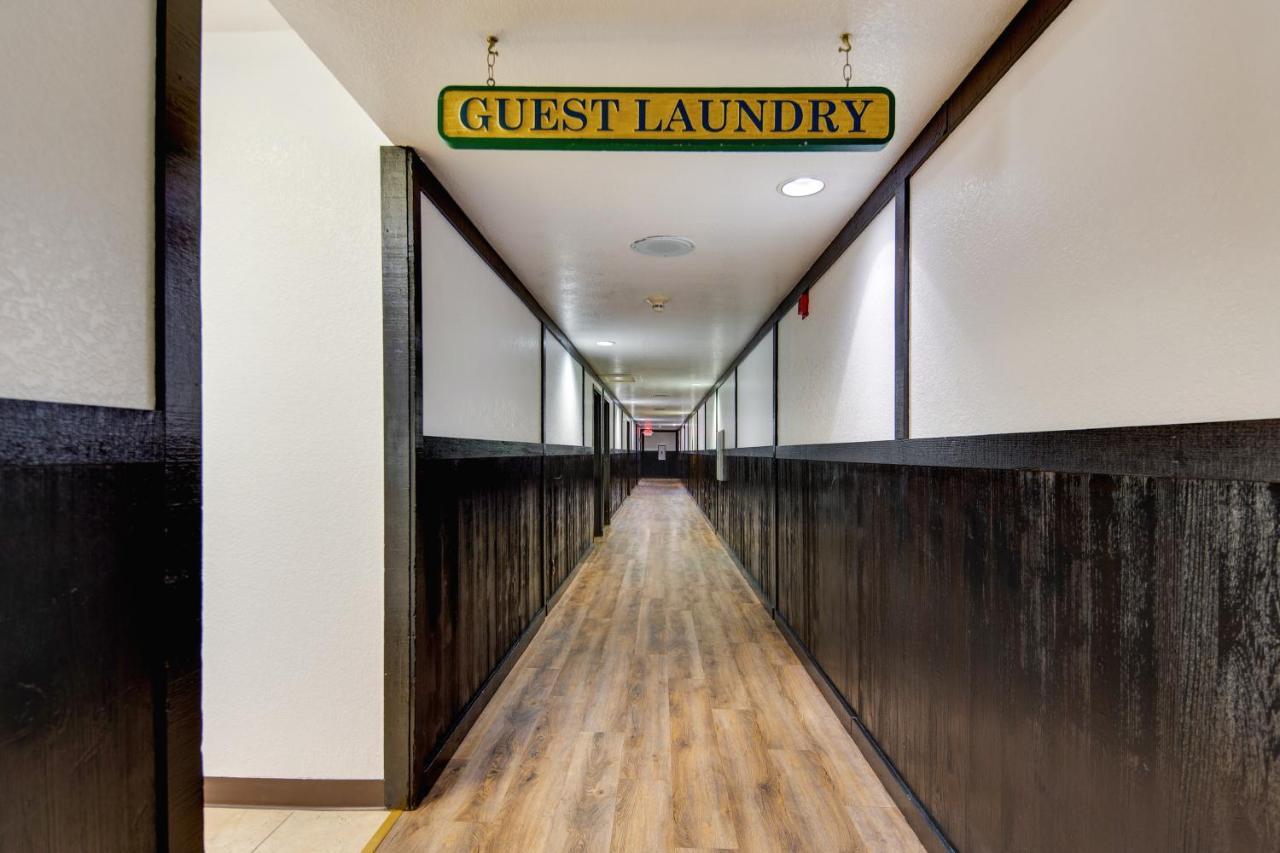 Stratford Hotel 3*
